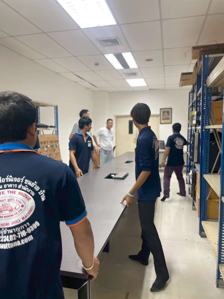 ผลงานการรื้อถอดขนย้ายเฟอร์นิเจอร์ ESSO 1